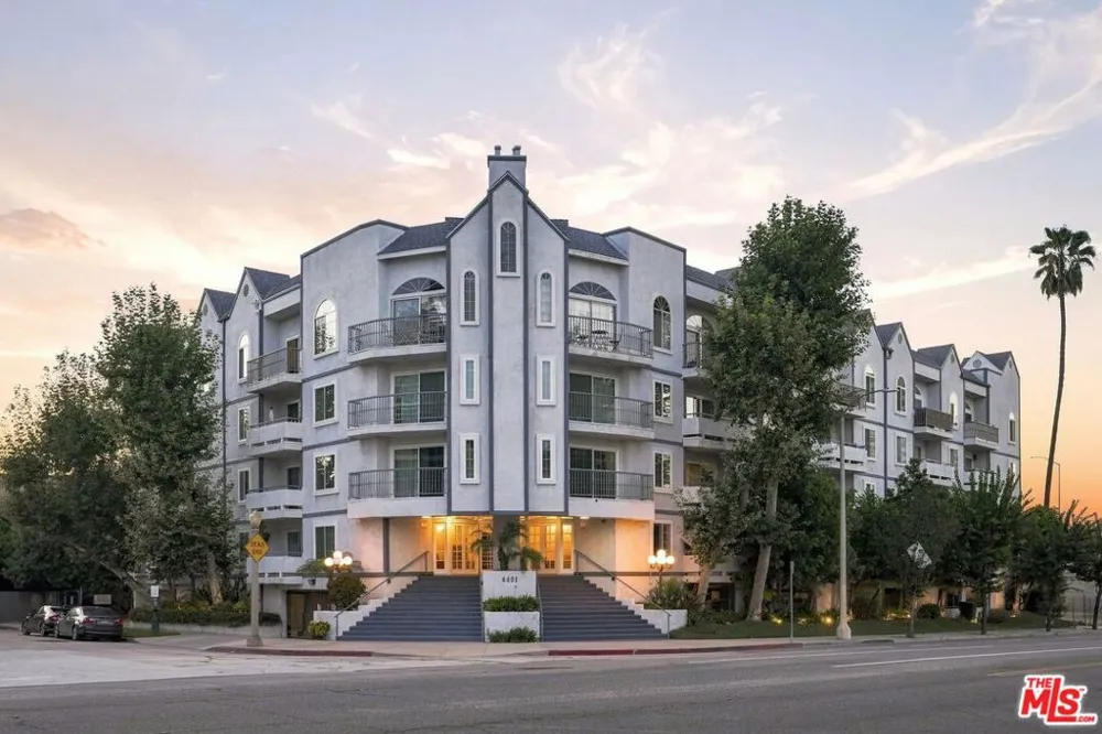 4401 Sepulveda Boulevard #202 Sherman Oaks, CA 91403