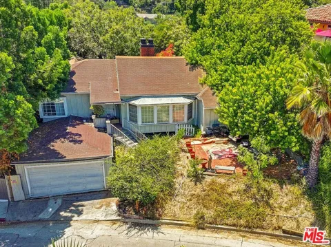 11662 Laurelwood Drive