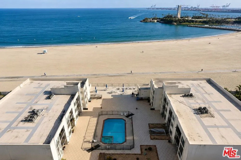 1140 E Ocean Boulevard #235 Long Beach, CA 90802