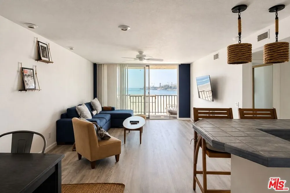 1140 E Ocean Boulevard #235 Long Beach, CA 90802