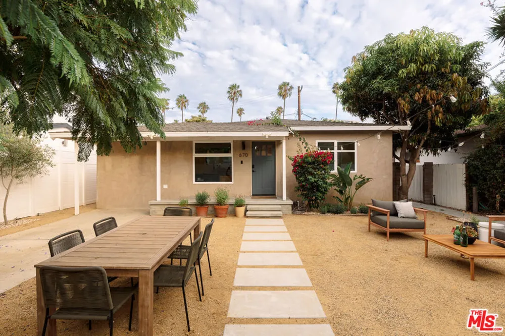 670 Olive Street Los Angeles, CA 90291