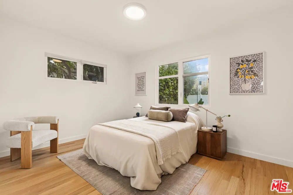 670 Olive Street Los Angeles, CA 90291