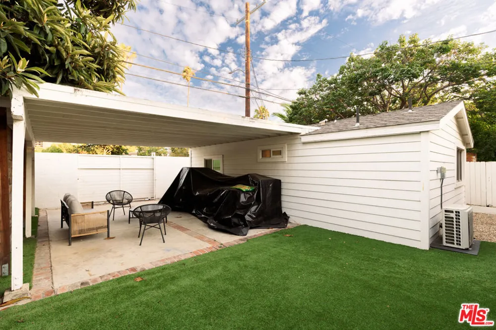 670 Olive Street Los Angeles, CA 90291
