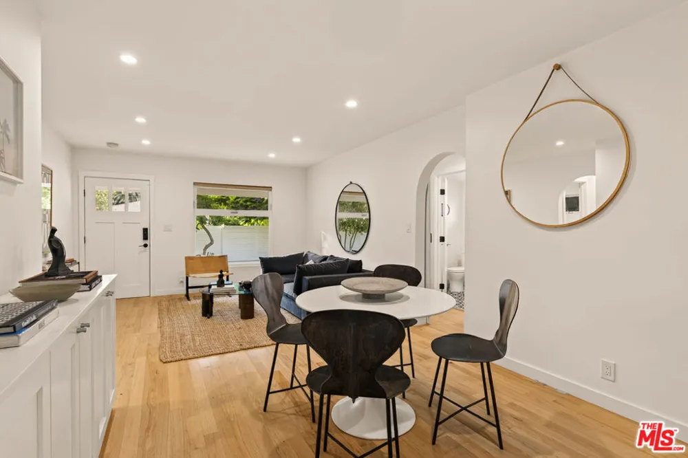 670 Olive Street Los Angeles, CA 90291