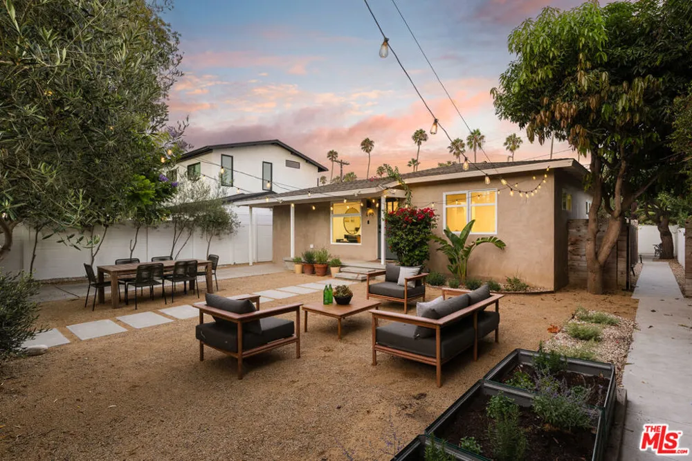 670 Olive Street Los Angeles, CA 90291