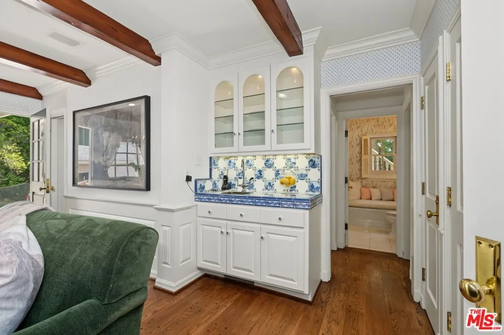 10770 Weyburn Avenue Los Angeles, CA 90024