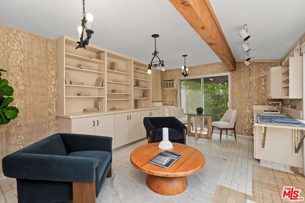 10770 Weyburn Avenue Los Angeles, CA 90024