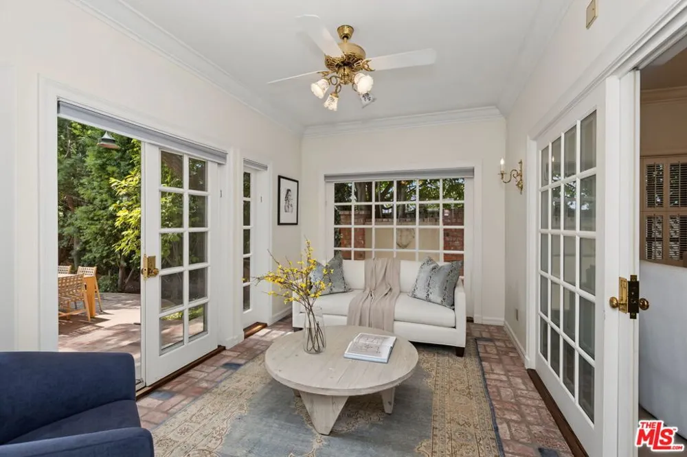 10770 Weyburn Avenue Los Angeles, CA 90024