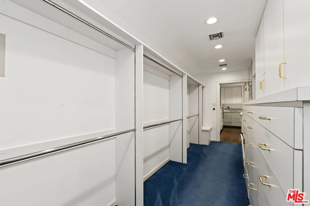 10770 Weyburn Avenue Los Angeles, CA 90024