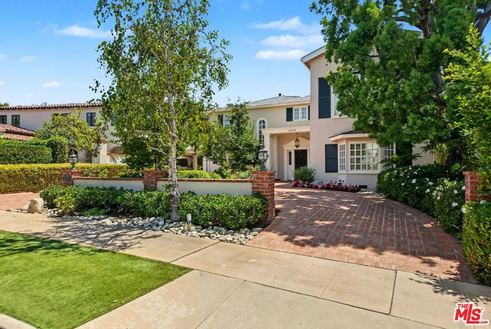 10770 Weyburn Avenue Los Angeles, CA 90024