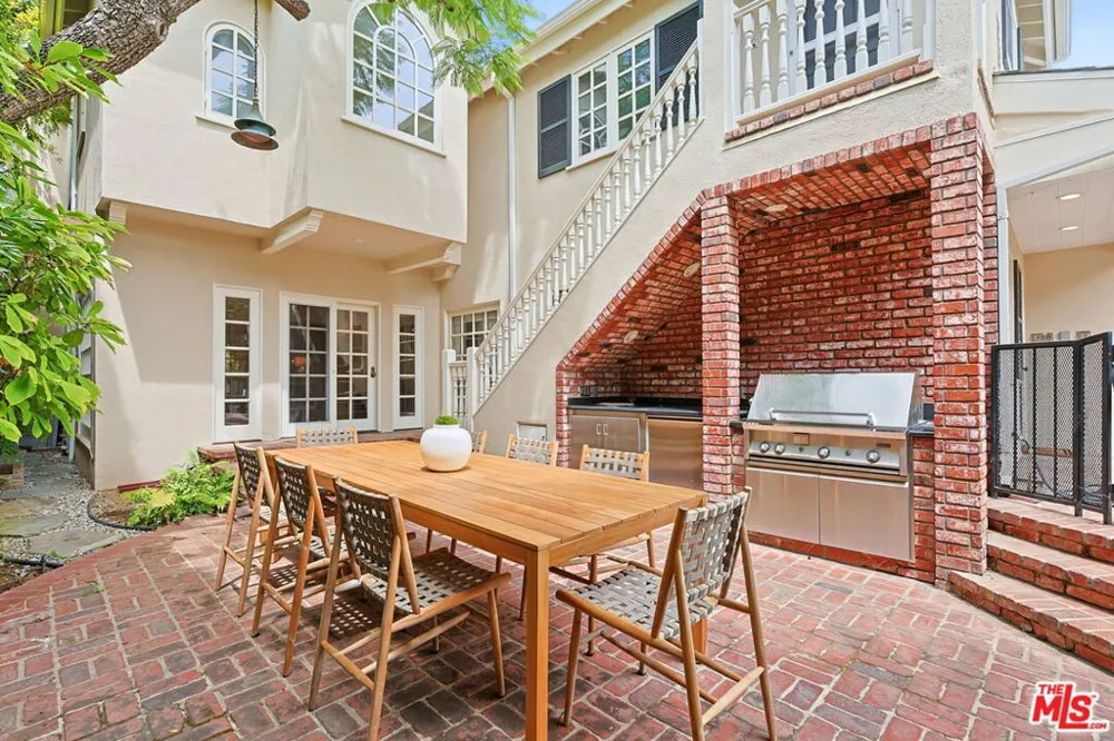 10770 Weyburn Avenue Los Angeles, CA 90024