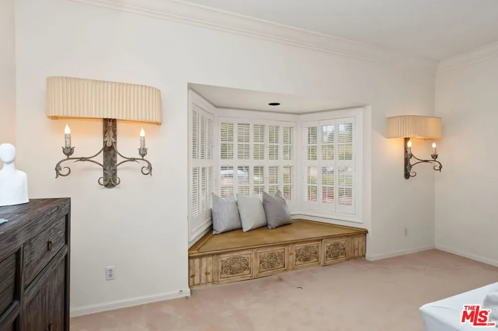 10770 Weyburn Avenue Los Angeles, CA 90024