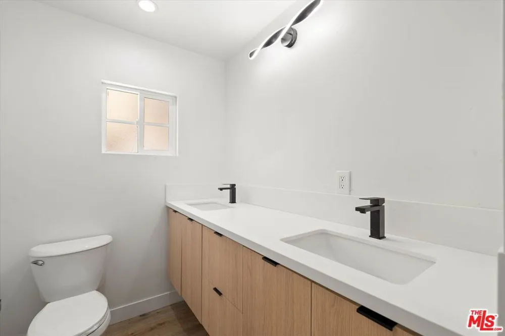 3748 Veteran Los Angeles, CA 90034