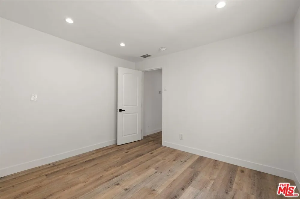 3748 Veteran Los Angeles, CA 90034