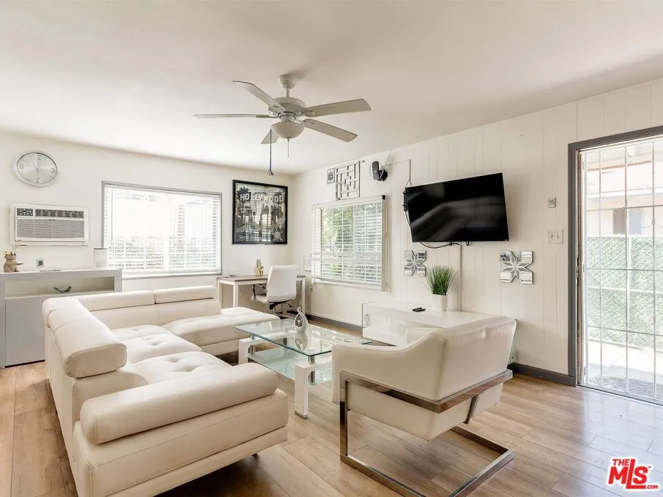 138 S Madison Avenue Los Angeles, CA 90004