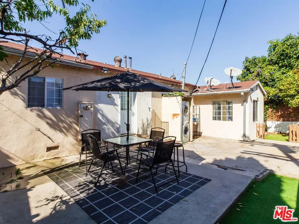 138 S Madison Avenue Los Angeles, CA 90004
