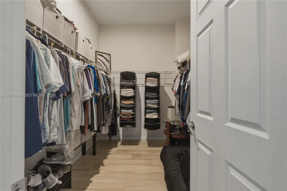 525 SW 18th Ave #26 Fort Lauderdale, FL 33312