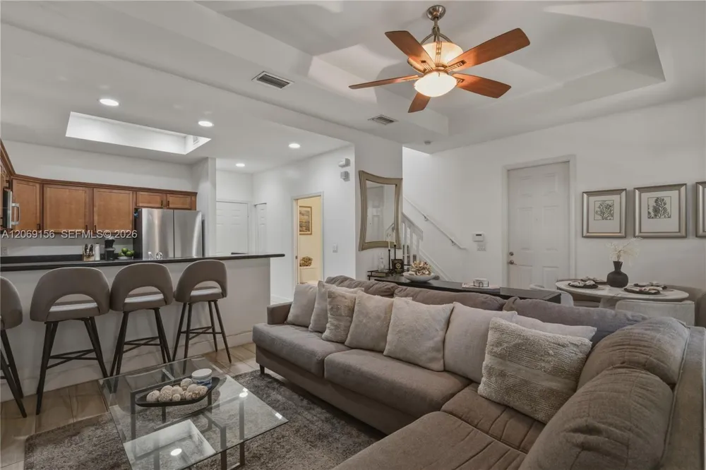 525 SW 18th Ave #26 Fort Lauderdale, FL 33312