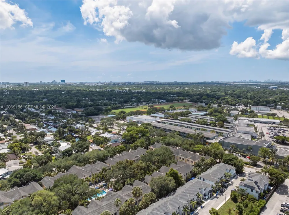 525 SW 18th Ave #26 Fort Lauderdale, FL 33312