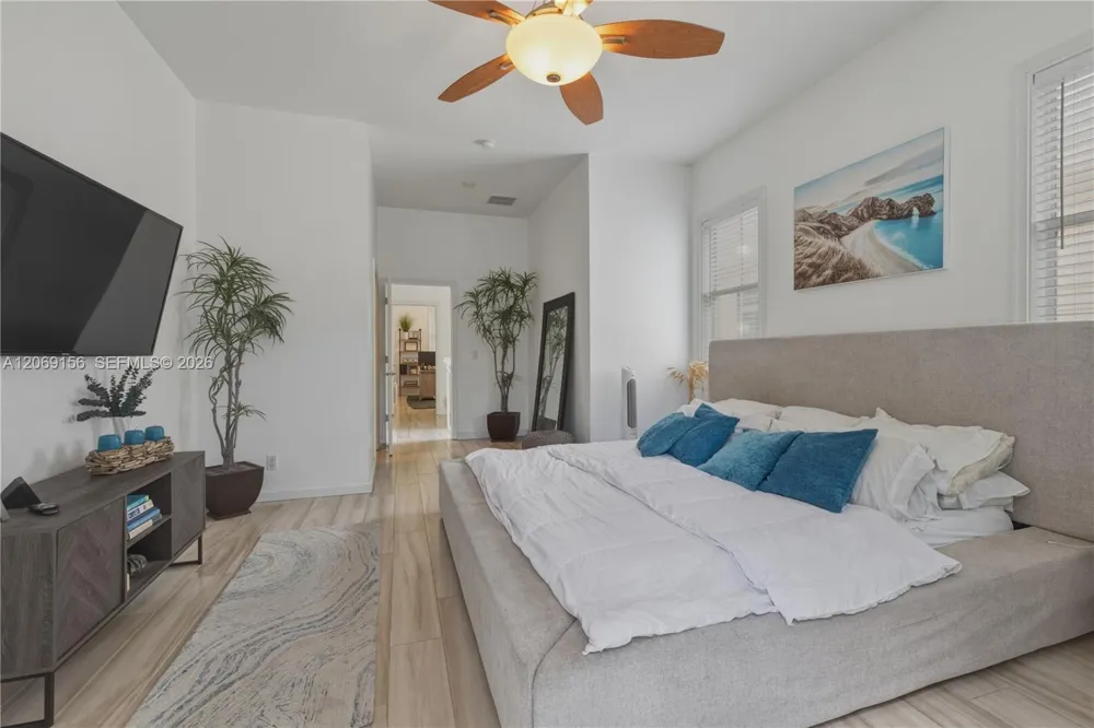 525 SW 18th Ave #26 Fort Lauderdale, FL 33312