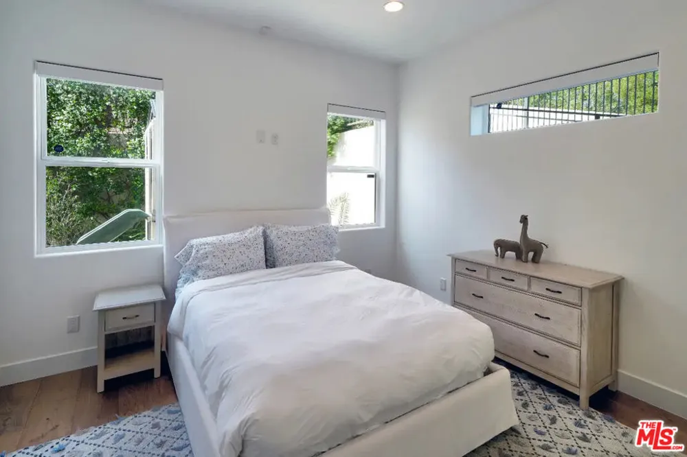 23935 De Ville Way Malibu, CA 90265