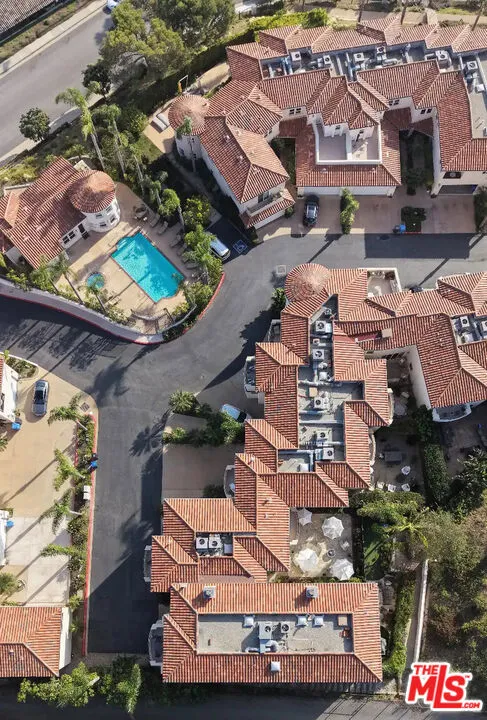 23935 De Ville Way Malibu, CA 90265