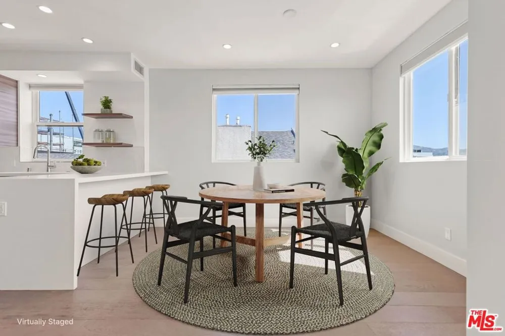 935 Hudson Avenue #401 Los Angeles, CA 90038