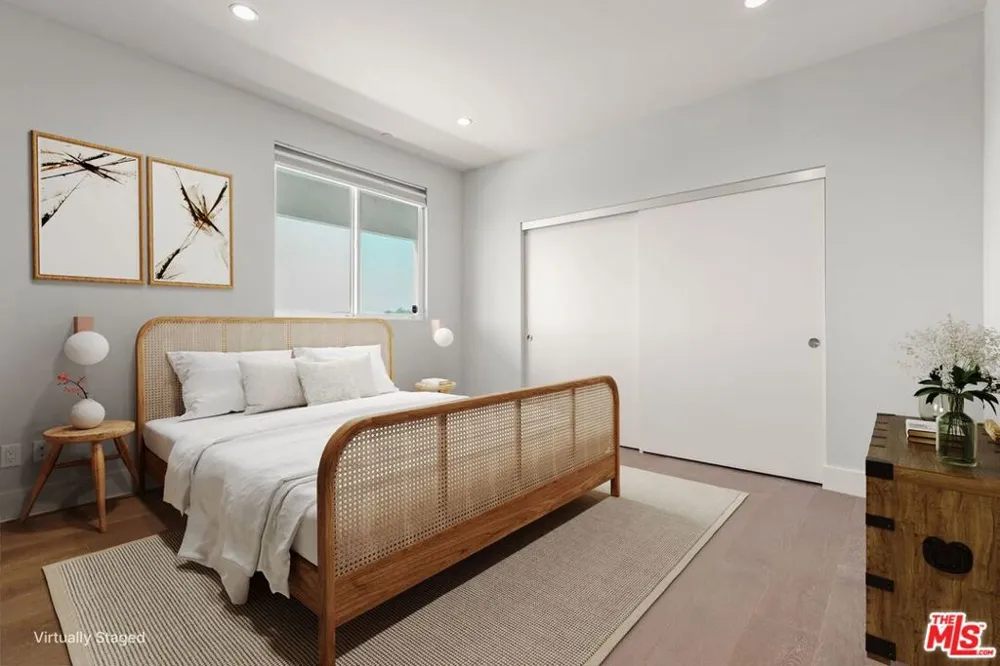 935 Hudson Avenue #401 Los Angeles, CA 90038