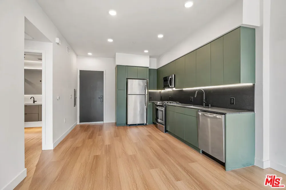10601 Washington Boulevard #603 Los Angeles, CA 90232