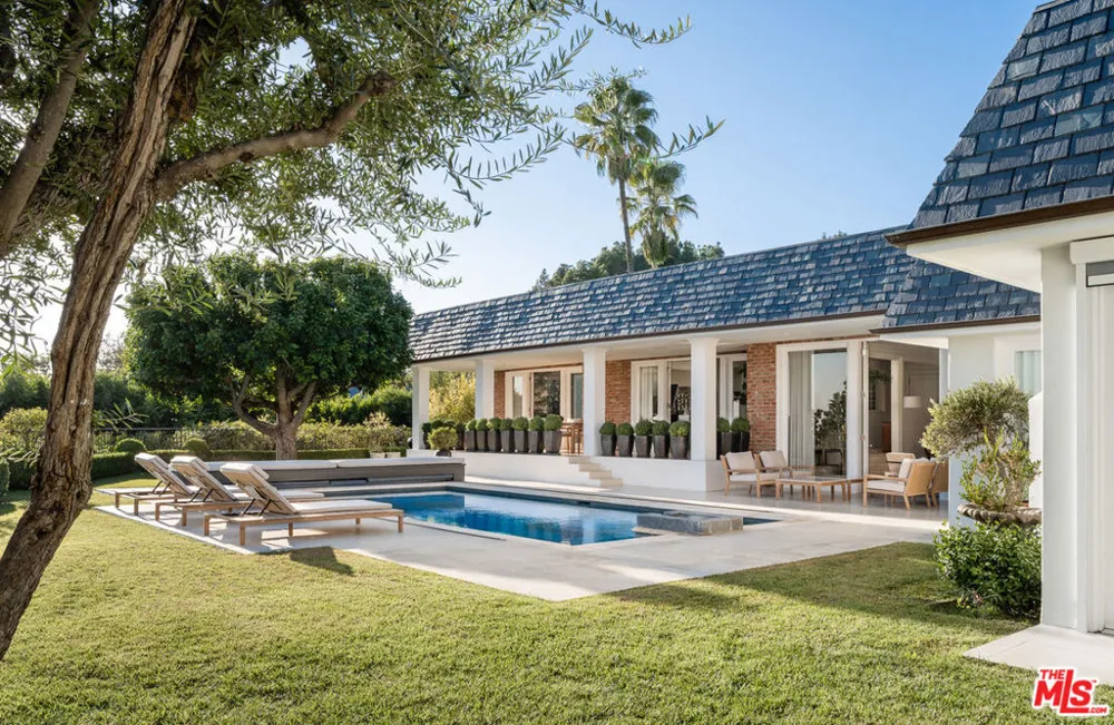 520 Stonewood Drive Beverly Hills, CA 90210