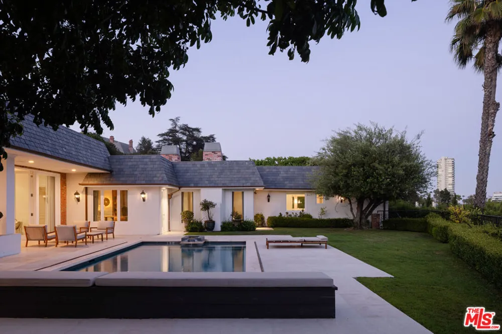 520 Stonewood Drive Beverly Hills, CA 90210