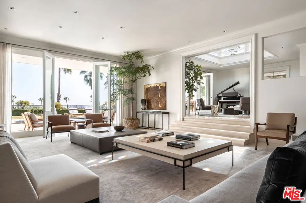 520 Stonewood Drive Beverly Hills, CA 90210