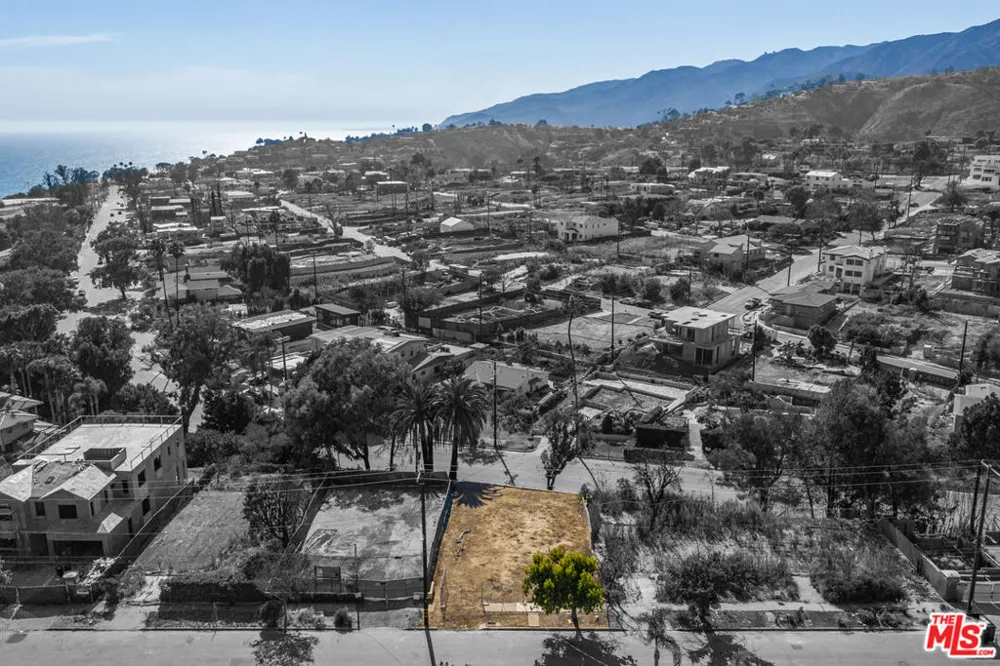 515 Las Casas Avenue Los Angeles, CA 90272