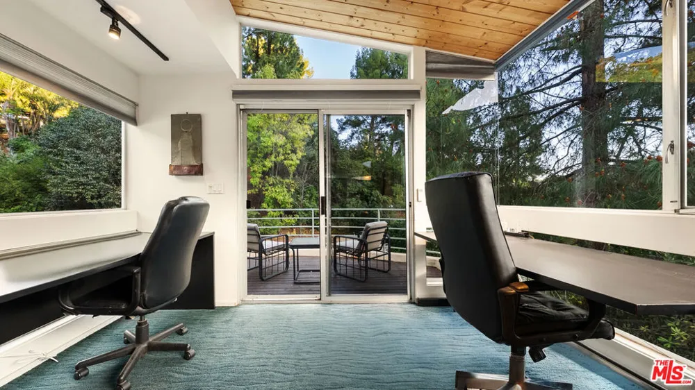 13044 Sky Valley Road Los Angeles, CA 90049