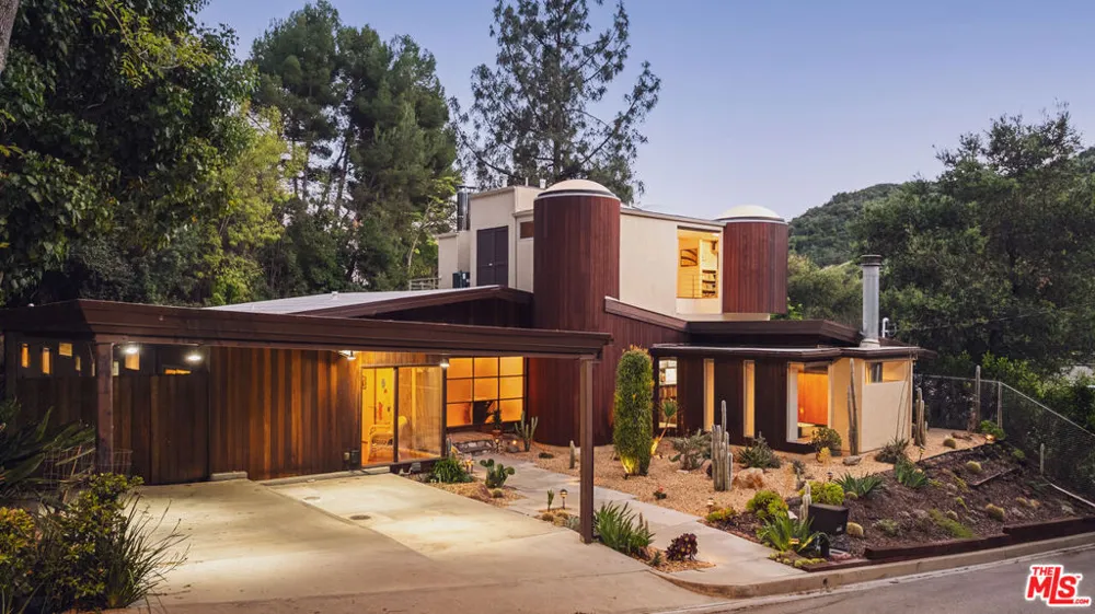 13044 Sky Valley Road Los Angeles, CA 90049