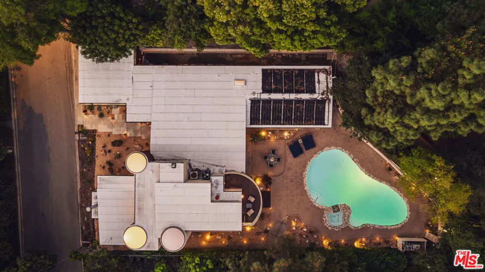 13044 Sky Valley Road Los Angeles, CA 90049