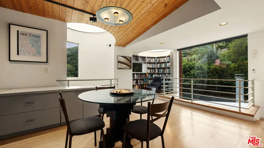 13044 Sky Valley Road Los Angeles, CA 90049