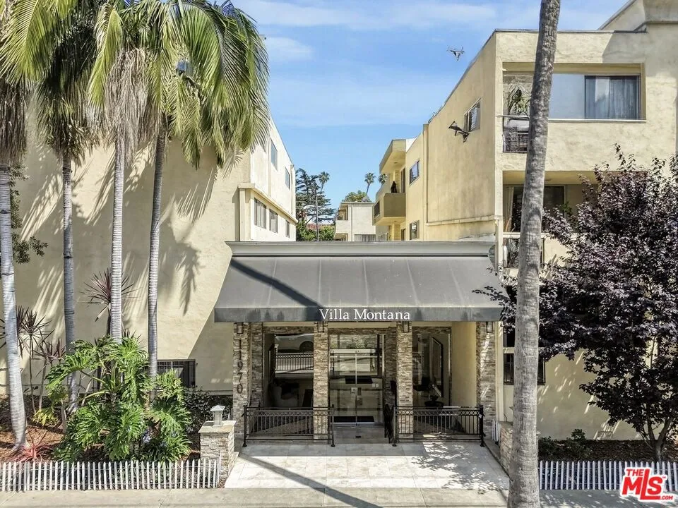 11970 Montana Avenue #207 Los Angeles, CA 90049