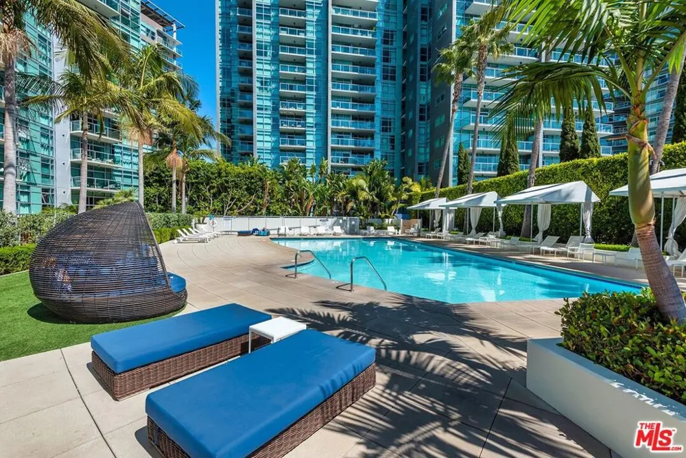 13700 MARINA POINTE DRIVE #1010 Marina del Rey, CA 90292