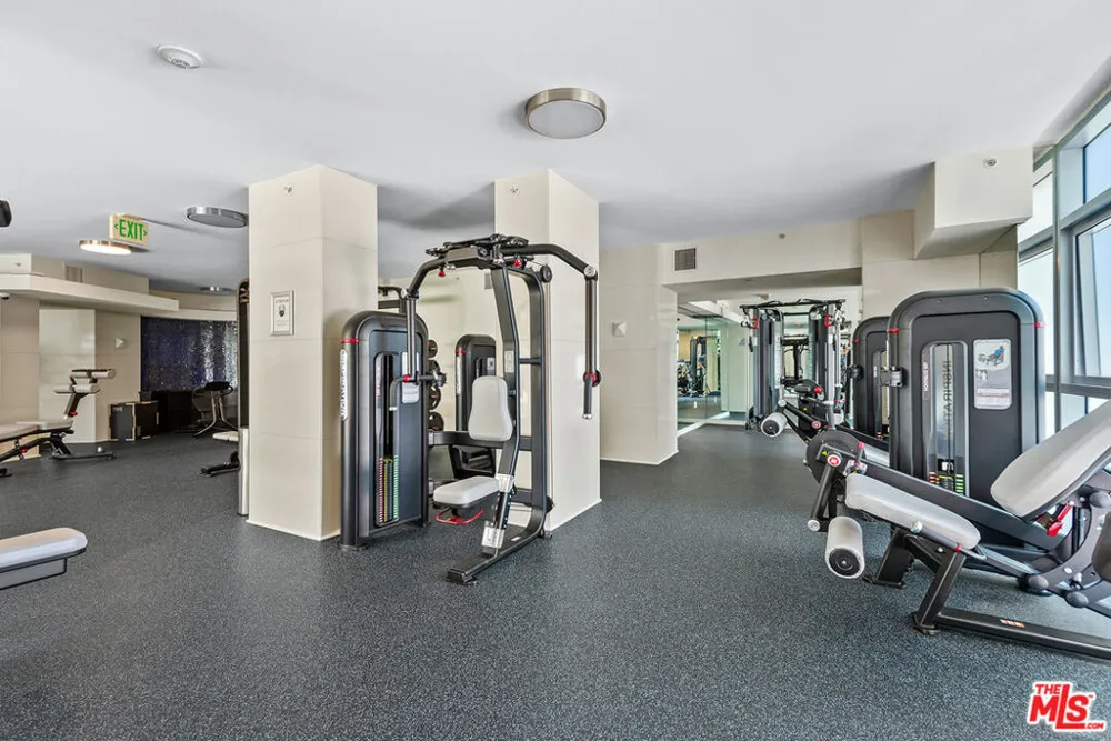 13700 MARINA POINTE DRIVE #1010 Marina del Rey, CA 90292