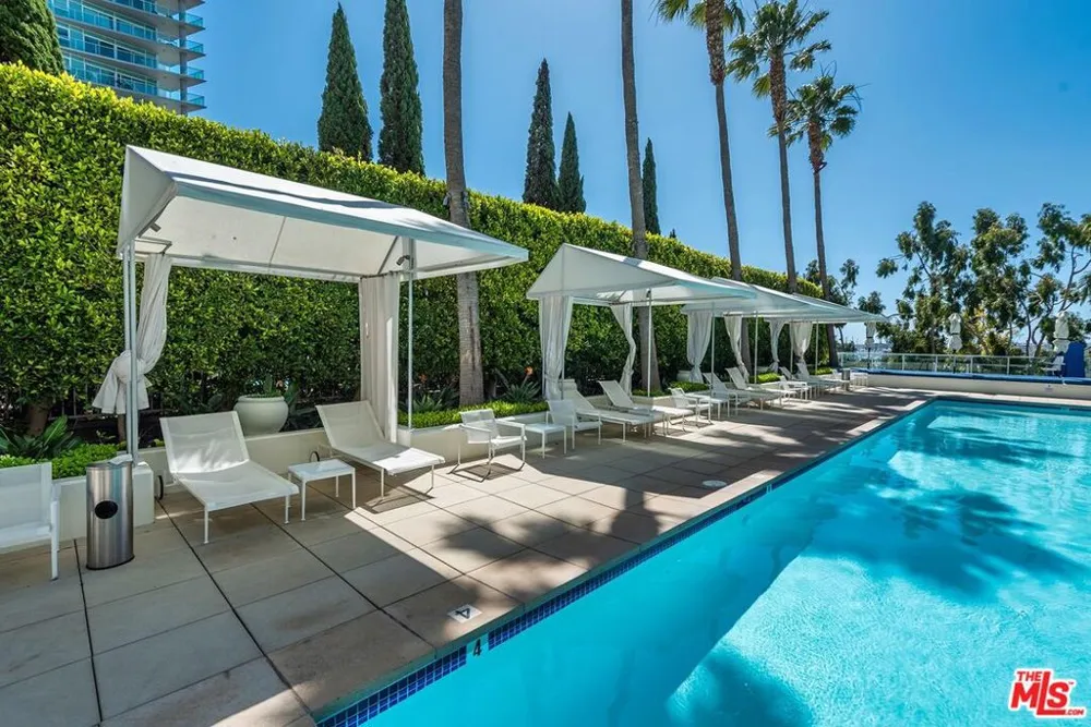 13700 MARINA POINTE DRIVE #1010 Marina del Rey, CA 90292