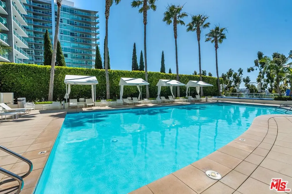 13700 MARINA POINTE DRIVE #1010 Marina del Rey, CA 90292