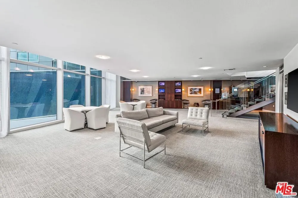 13700 MARINA POINTE DRIVE #1010 Marina del Rey, CA 90292