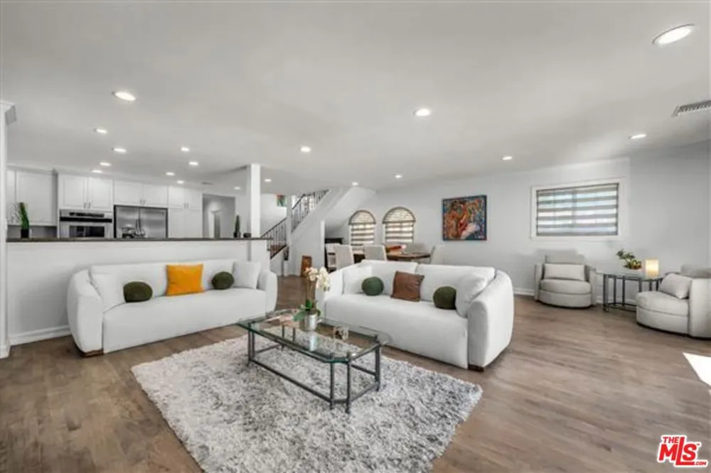 10824 Westminster Avenue Los Angeles, CA 90034