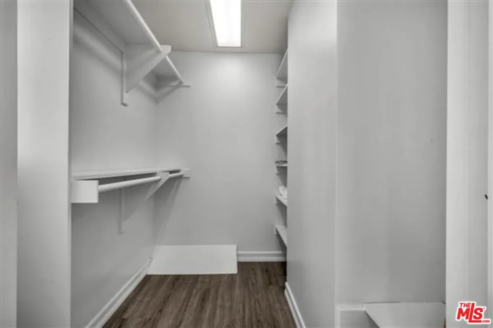 10824 Westminster Avenue Los Angeles, CA 90034