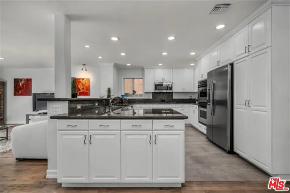 10824 Westminster Avenue Los Angeles, CA 90034