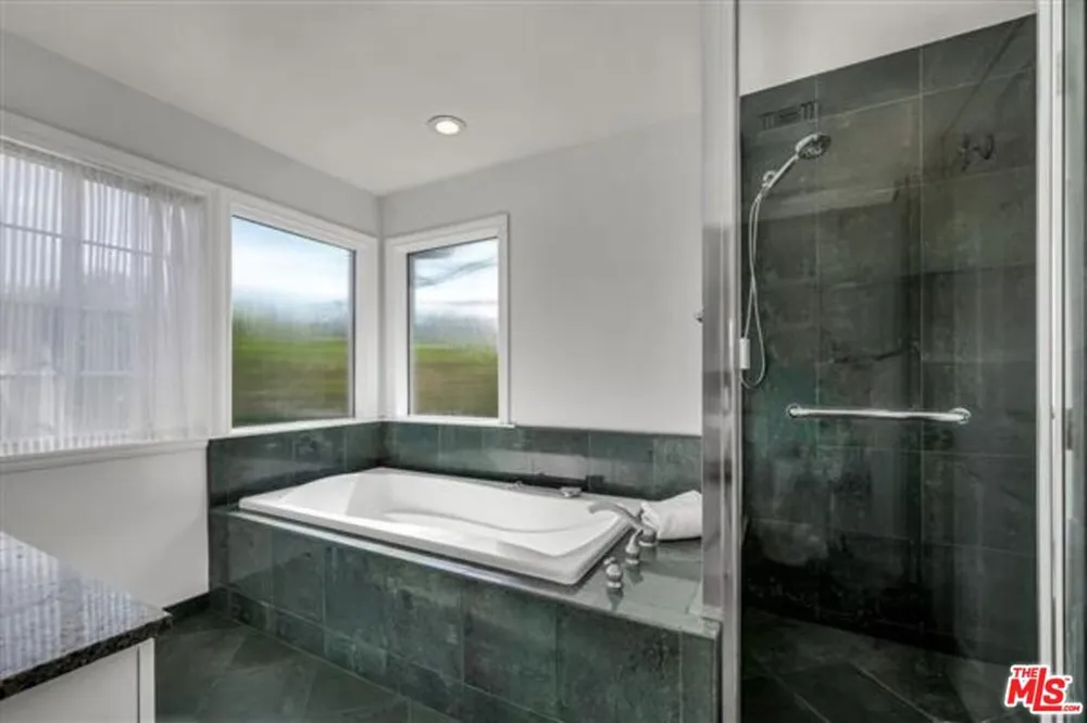 10824 Westminster Avenue Los Angeles, CA 90034