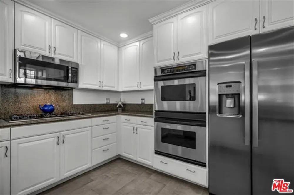 10824 Westminster Avenue Los Angeles, CA 90034