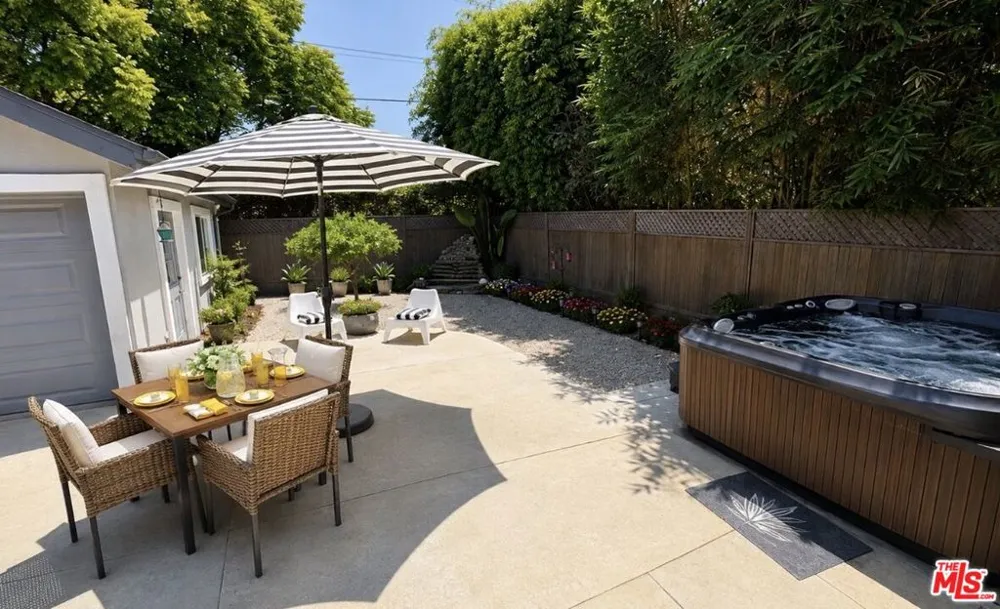 10824 Westminster Avenue Los Angeles, CA 90034