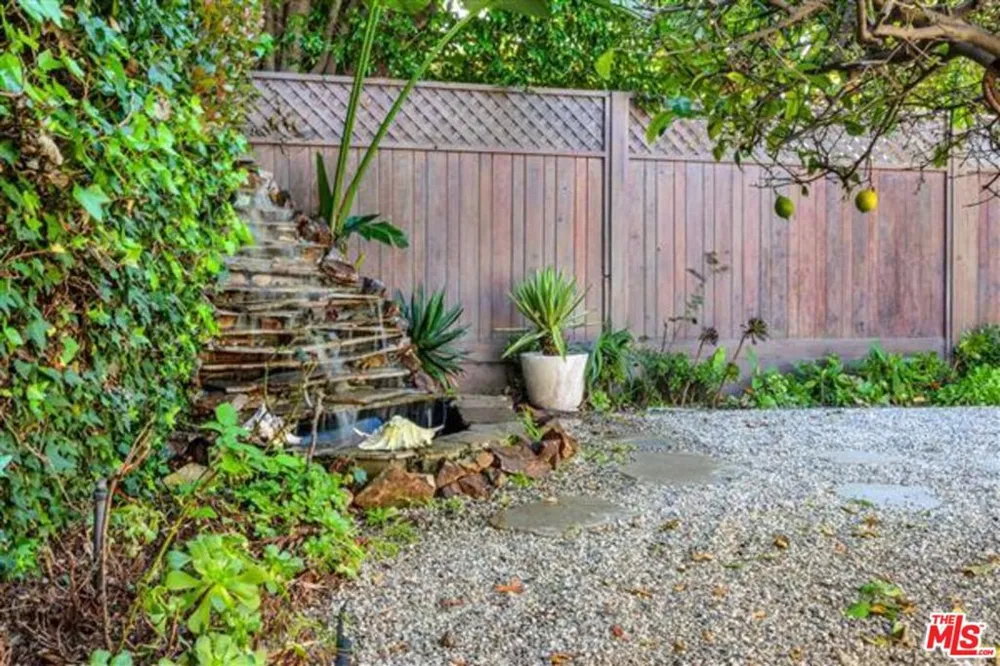 10824 Westminster Avenue Los Angeles, CA 90034